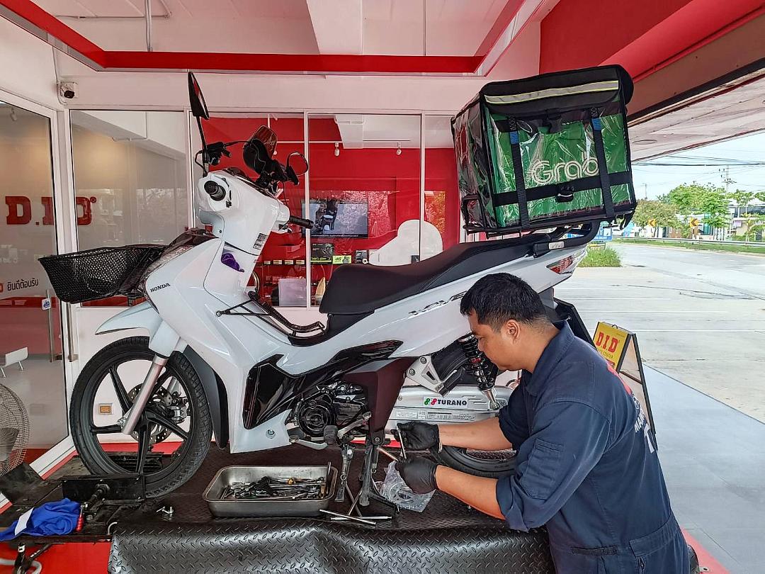 พร้อมให้บริการ ใครสนใจติดตั้งโซ่สเตอร์ TURANO